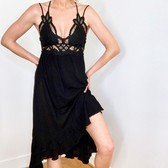 Crochet Bralette Midi Tiered Dress in Black - Picture 4 of 8